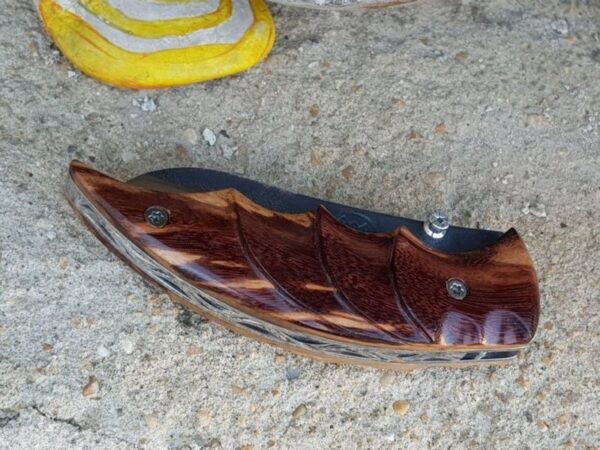 Make A Wooden Hunting Knife 