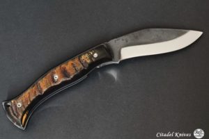 Citadel Kukrilock Golden Buffalo Horne- Folding Knife.