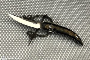 Citadel Trey Thum Horn”- Folding Knife.